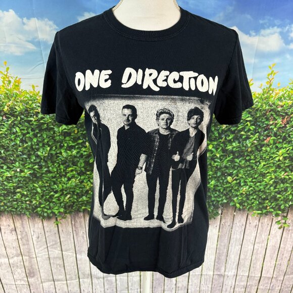 One Direction Black T-shirt Womens Size Small (SKU: 32W) - Picture 1 of 9